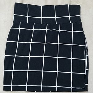Charlotte Russe Skirt w Stripes